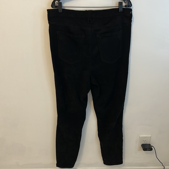 Good American Good Legs Black Faux Suede Skinny Pants - Picture 3 of 7